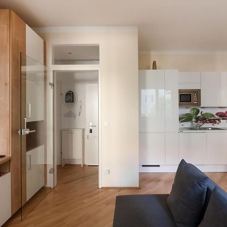 Absolute Ruhelage Im Zentrum Mit Parkplatz Appartement Wenen Buitenkant foto