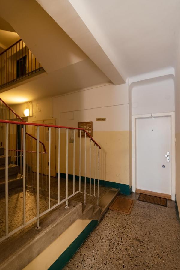 Absolute Ruhelage Im Zentrum Mit Parkplatz Appartement Wenen Buitenkant foto