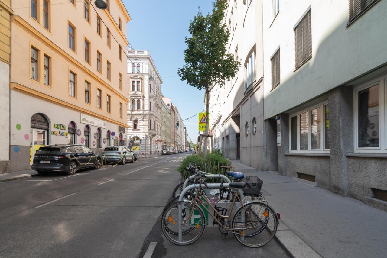 Absolute Ruhelage Im Zentrum Mit Parkplatz Appartement Wenen Buitenkant foto