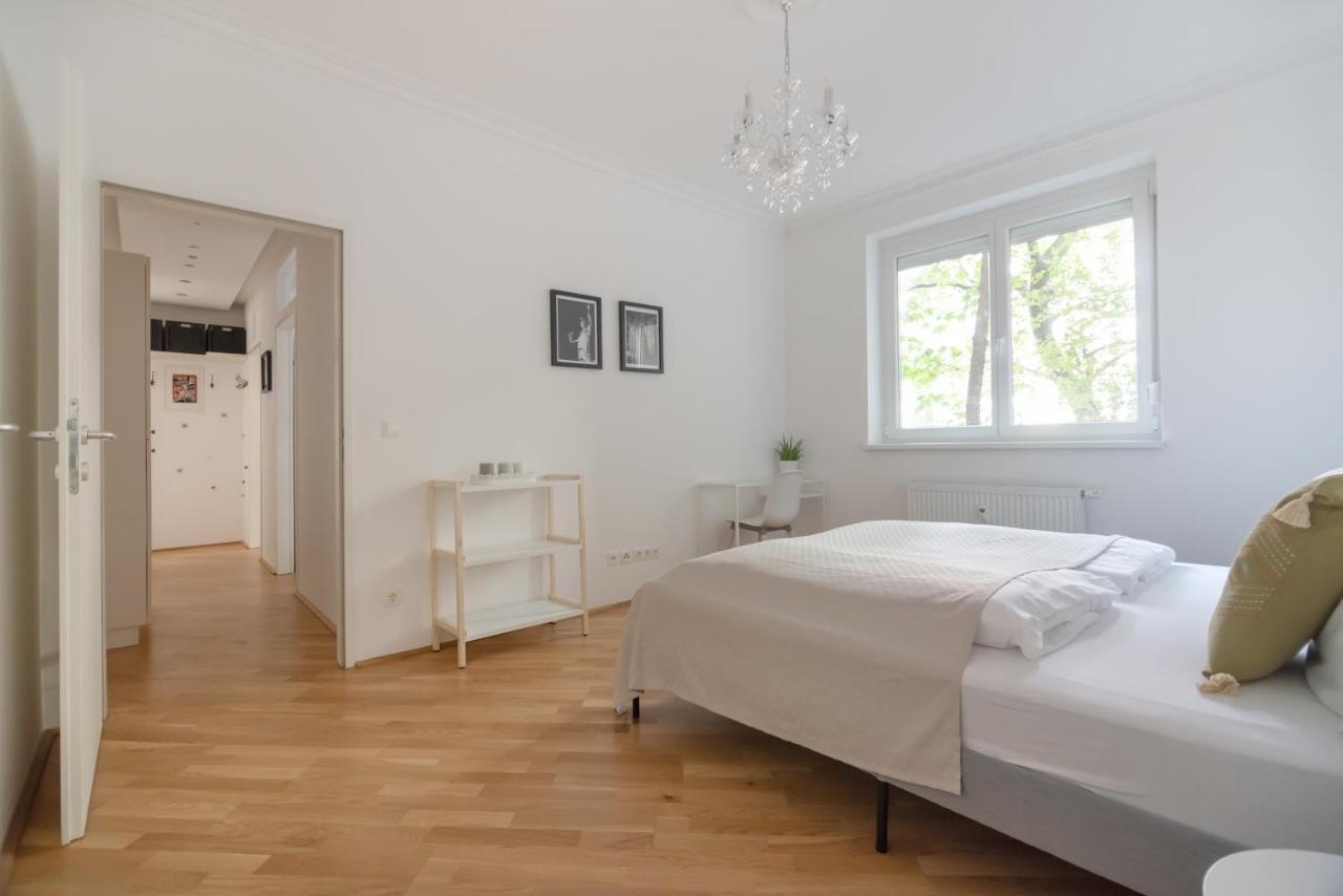 Absolute Ruhelage Im Zentrum Mit Parkplatz Appartement Wenen Buitenkant foto