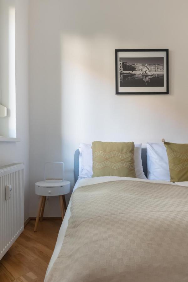 Absolute Ruhelage Im Zentrum Mit Parkplatz Appartement Wenen Buitenkant foto